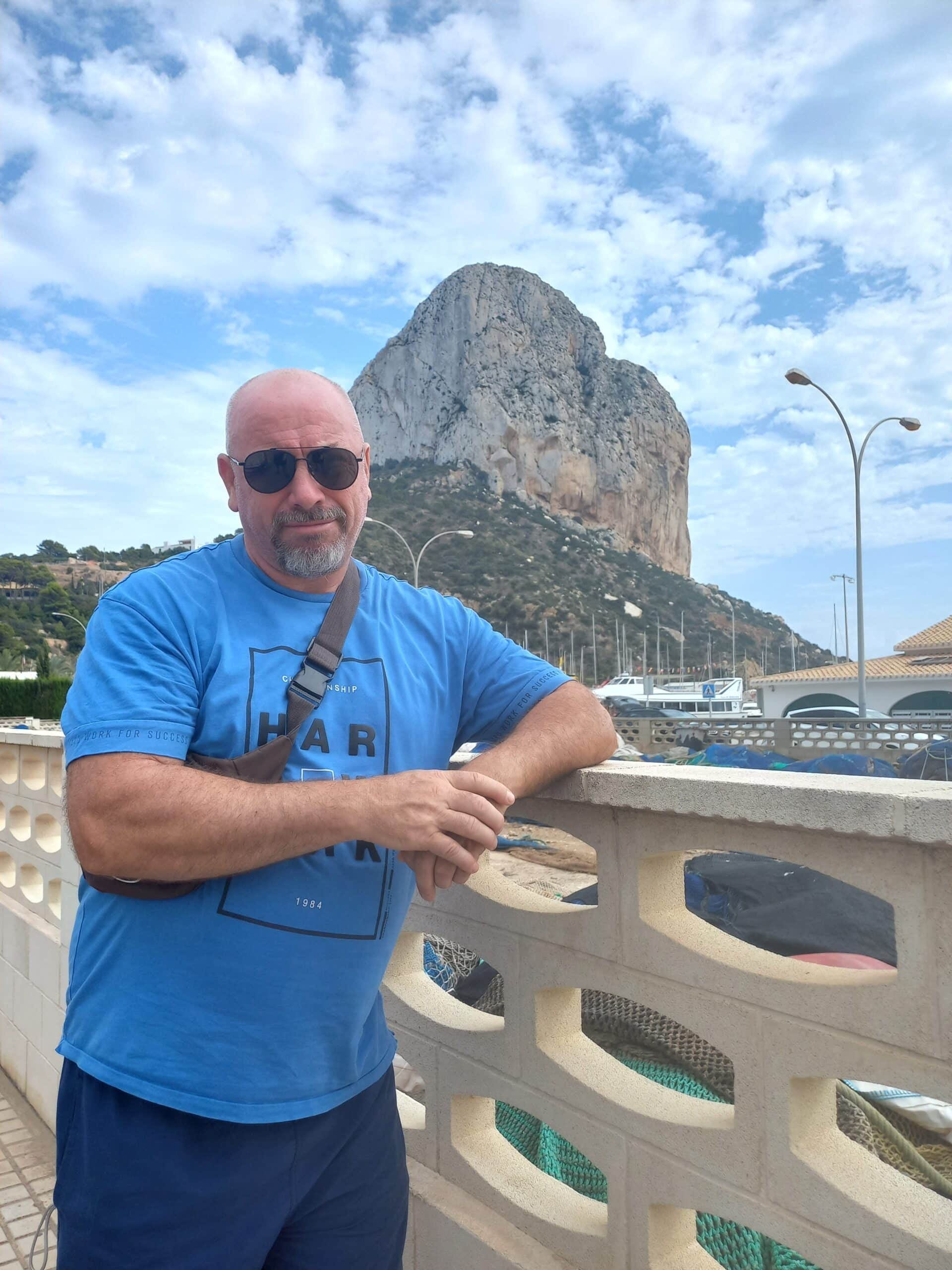Danny in Calpe with the penon in background